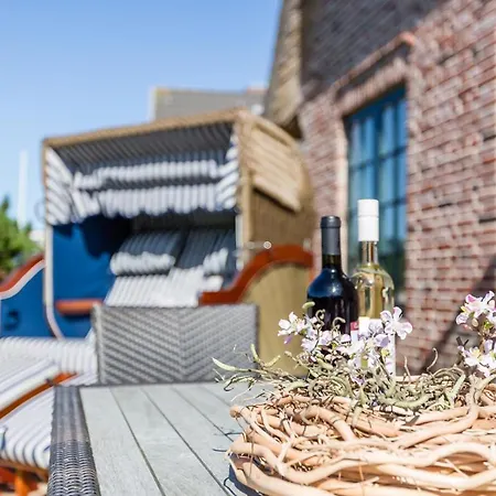 Holiday home Luxurioese Doppelhaushaelfte Mit Terrasse, Kamin Und Wlan In Bester Lage *