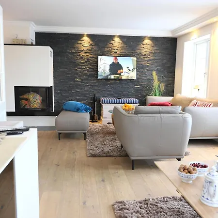 Luxurioese Doppelhaushaelfte Mit Terrasse, Kamin Und Wlan In Bester Lage Wenningstedt-Braderup