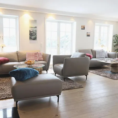 Luxurioese Doppelhaushaelfte Mit Terrasse, Kamin Und Wlan In Bester Lage * Wenningstedt-Braderup