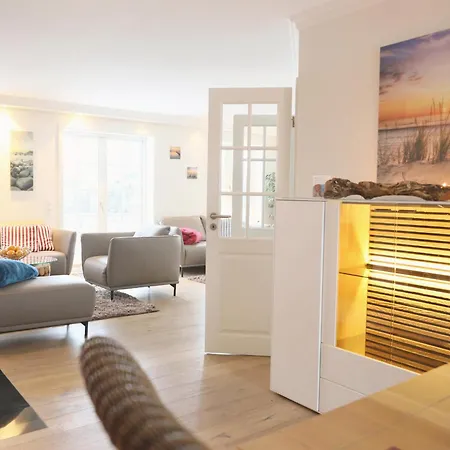 Luxurioese Doppelhaushaelfte Mit Terrasse, Kamin Und Wlan In Bester Lage Semesterbostad Wenningstedt-Braderup