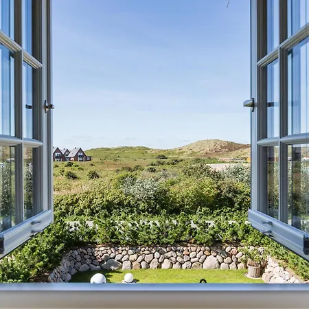 Luxurioese Doppelhaushaelfte Mit Terrasse, Kamin Und Wlan In Bester Lage Wenningstedt-Braderup